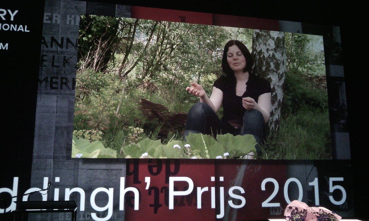 rindertdegroot's tweet photo. We have a winner! Mijn grote vriendin @sasindebaarsjes won gisteren de C.Buddingh'-prijs voor haar debuut Wachtkamers http://t.co/GnCBnVcDJR