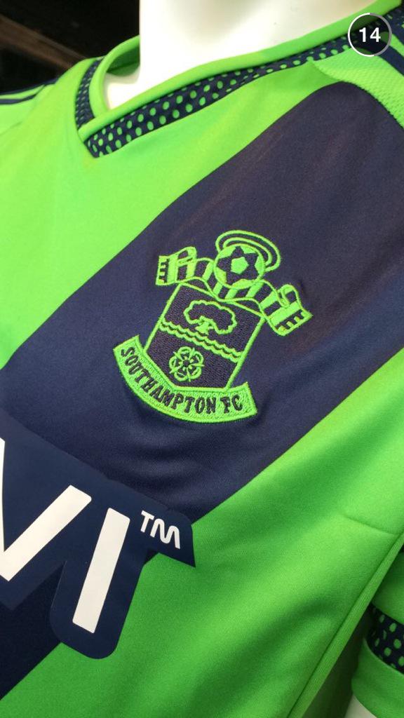 CHSZDgYWwAASInf.jpg:large