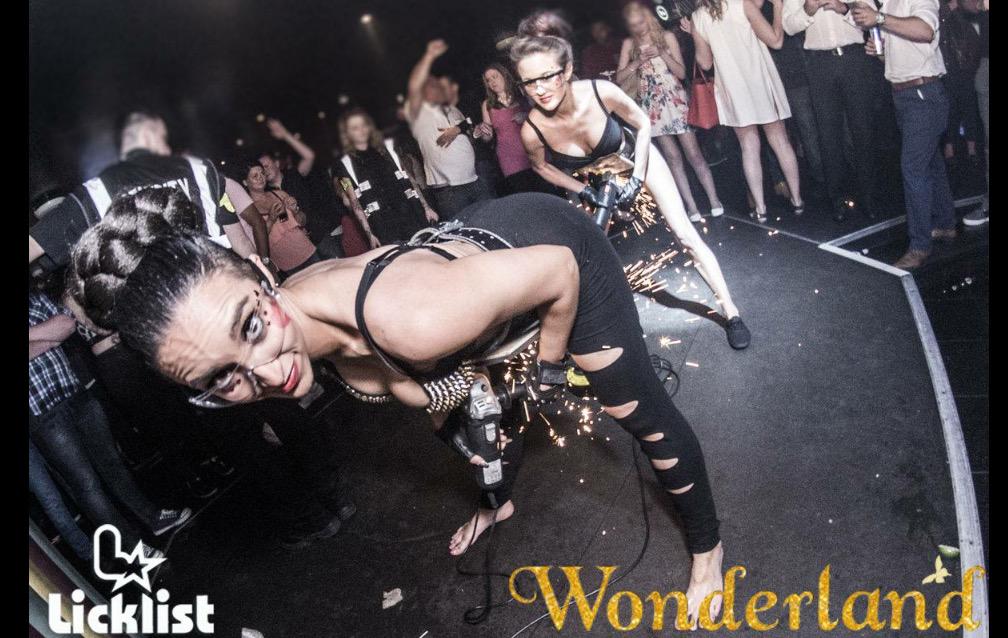 NikkiACandi's tweet photo. @Candi_Ents #ledframe #glo #queenofhearts @WonderlndSutton http://t.co/cvSsIx66ia