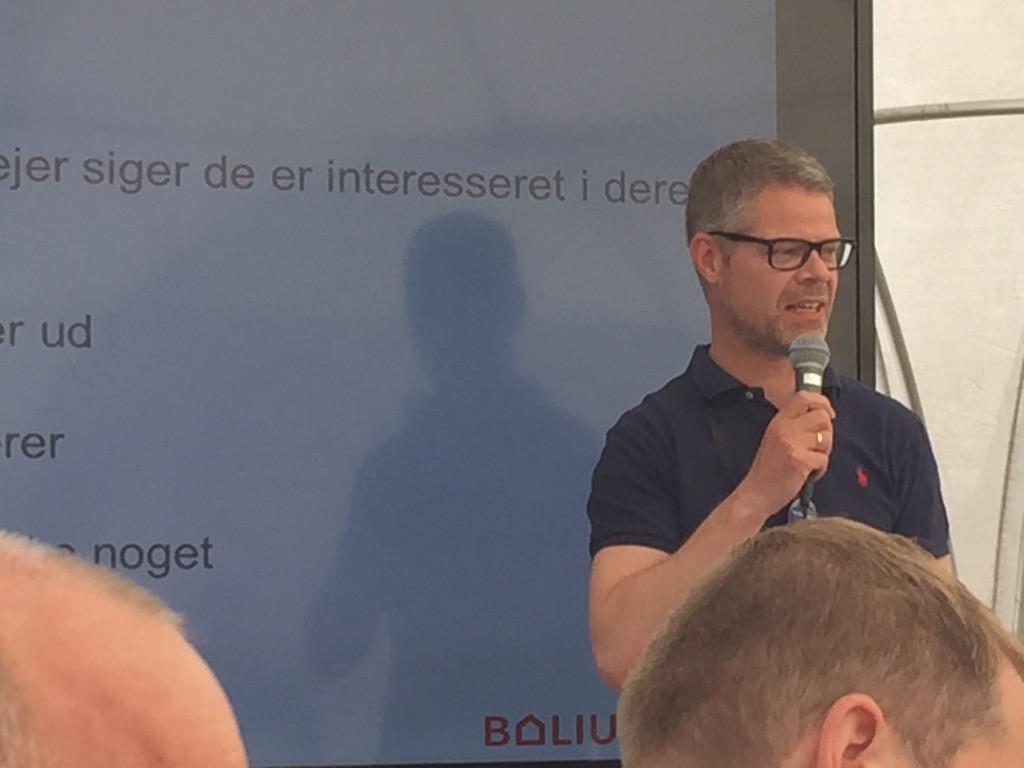 #Indeklima er til debat, og der er enighed om at fokusere mere på adfærd og kemi end på lovgivning. #Realdania #fmdk