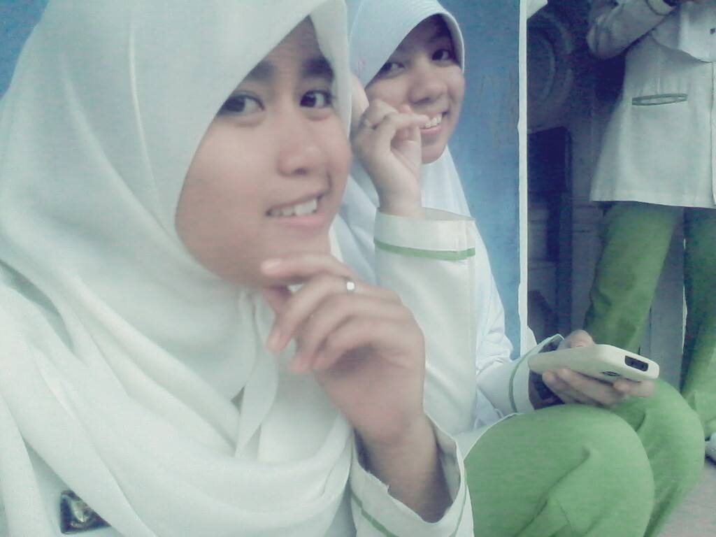 Me and putri :-) Uploaded via tweetdiary.me