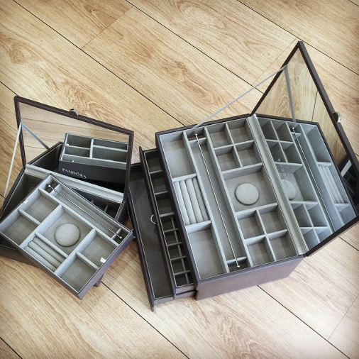MooreandScrupps's tweet photo. Have you seen the new jewellery boxes from @PANDORA_UK now available at our Lincoln &amp; Sleaford branches #Pandora http://t.co/fpNBX8V3wS