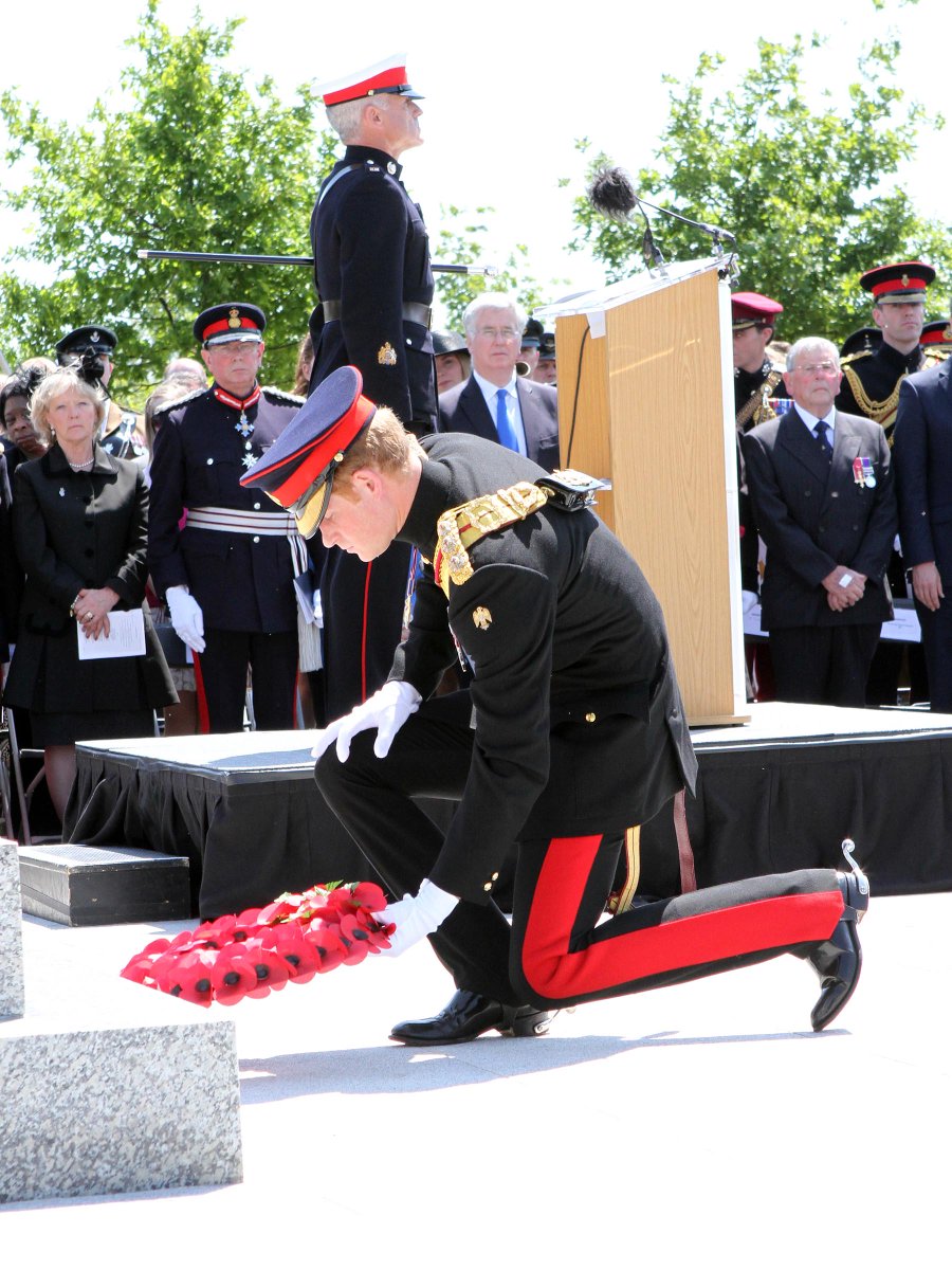 RAF_Cosford's tweet image. Station photographers at #BastionMemorial yesterday. Lest we forget