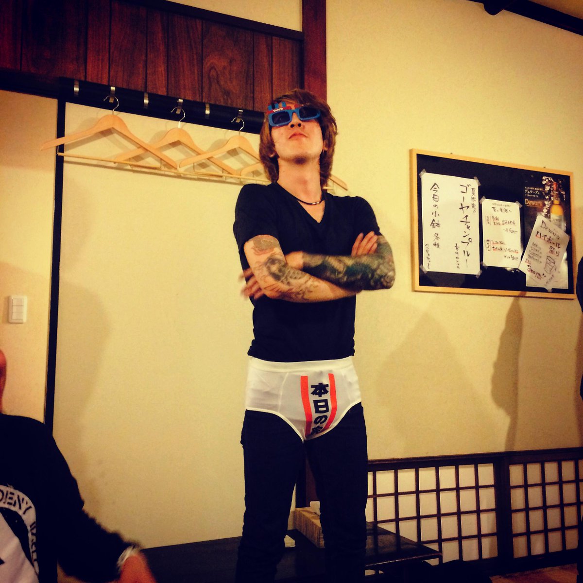 Fear And Loathing In Las Vegas ラスベガス のイケメンボーカル So 竹田蒼 の服装や髪型をチェック 年齢や身長 出身大学 彼女についても調べてみた ページ 2