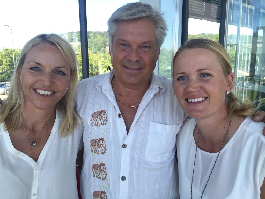 CarinHj_'s tweet photo. @P4Goteborg intervju om @Barngolfen med @andersson_hasse @lindawessberg @GeddaTomas http://t.co/g3jadQnrI3