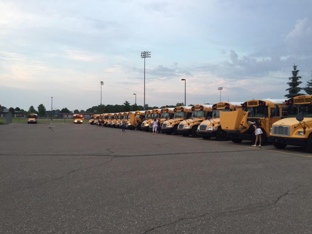 BusinessBarr's tweet image. Last day of school. Novi bus drivers and aides--thx for keeping our kids safe. @docsmatthews @NoviAcademics