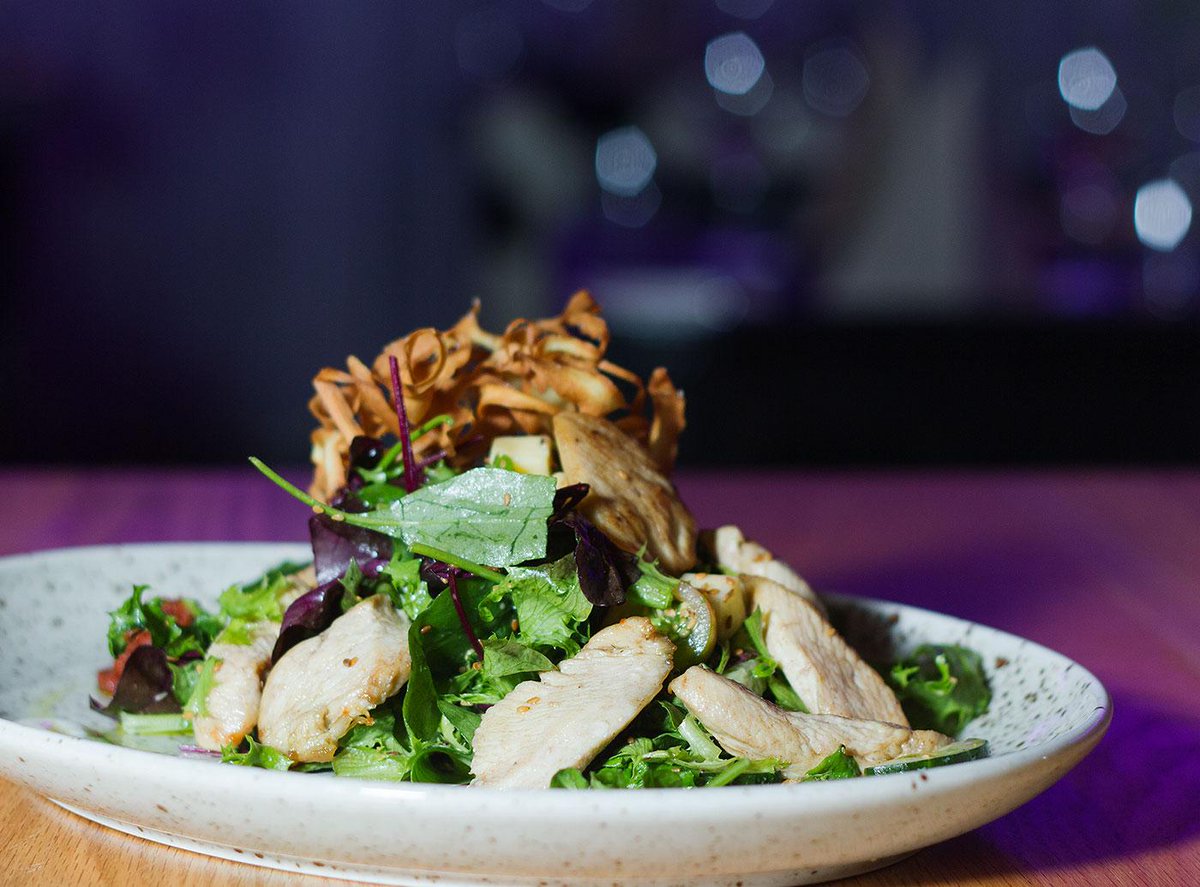 Isafold_'s tweet photo. A special price on our delicious Chicken salad. For only 1.100 kr. - #Offer valid in #June ! http://t.co/ZQCIXvNwDS