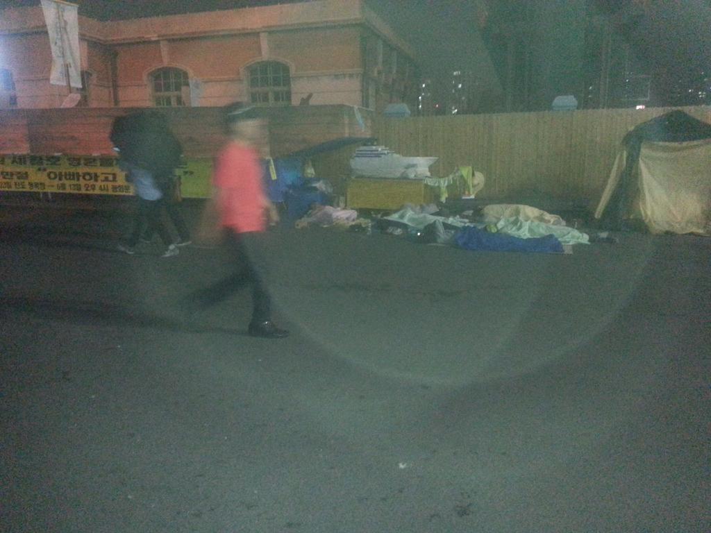 12월의 노래 tweet media