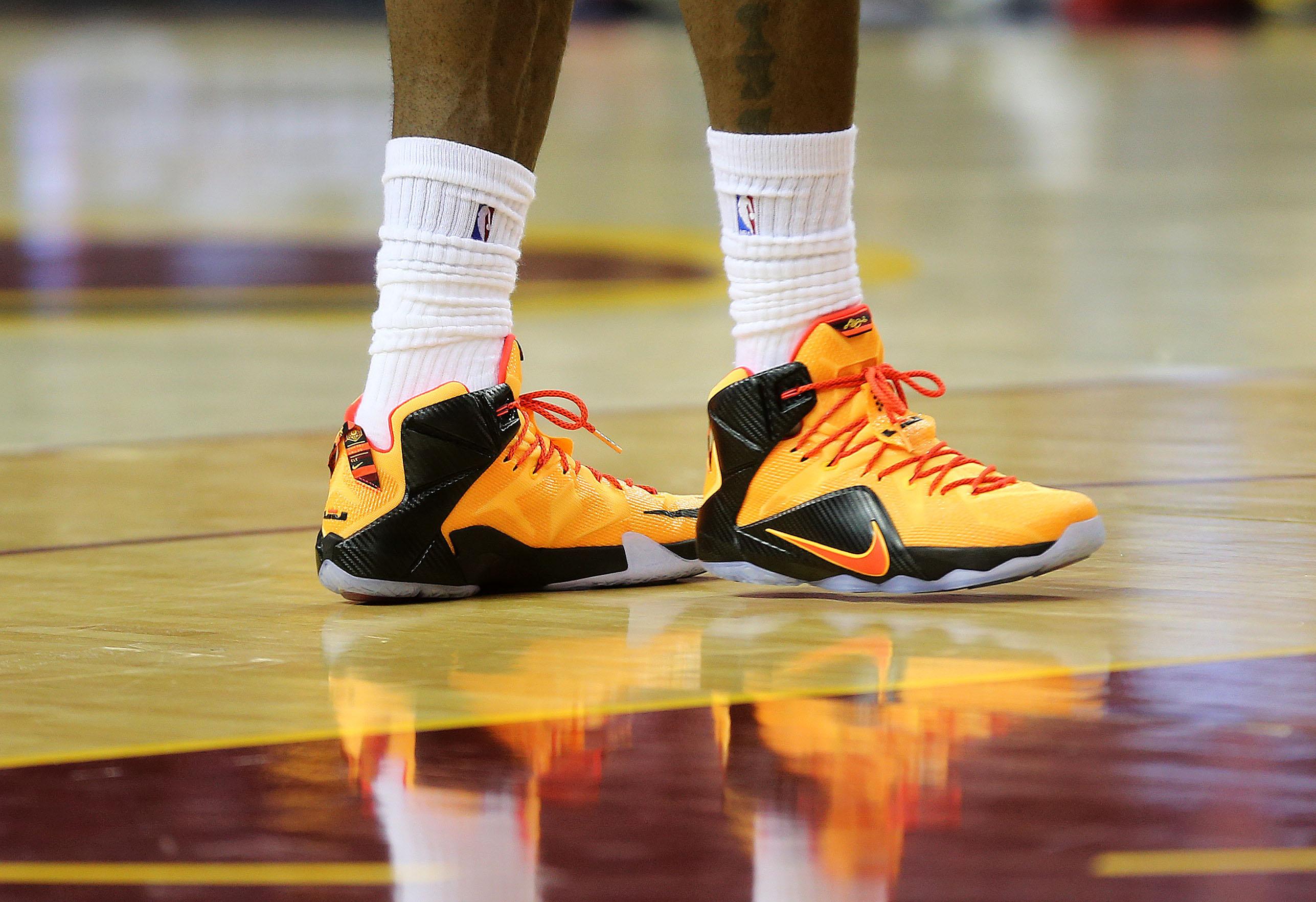 Lebron 12 witness hot sale