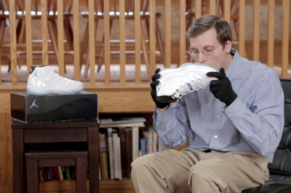ComplexSneakers's tweet photo. Who is Brad Hall? http://t.co/C9ts4aHUX4 #AskTinker http://t.co/HodYK22U8W
