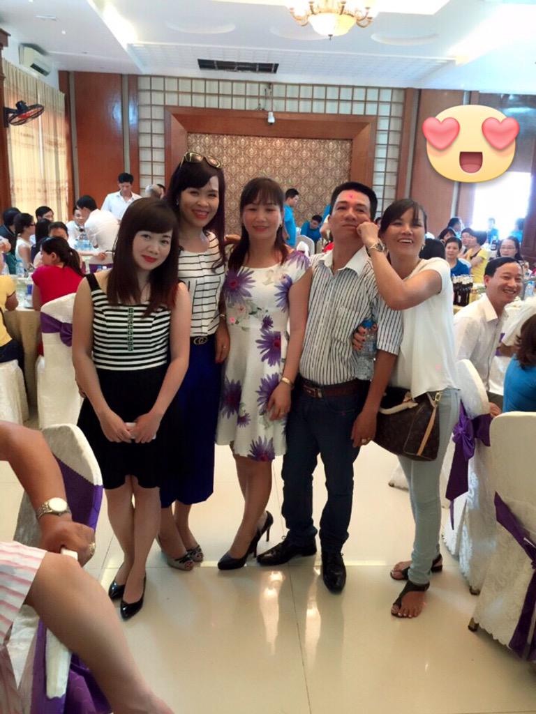 HinH9's tweet photo. 20 năm một thời để nhớ😍👍🏼😍🎁 http://t.co/AJwnU8j8Nr