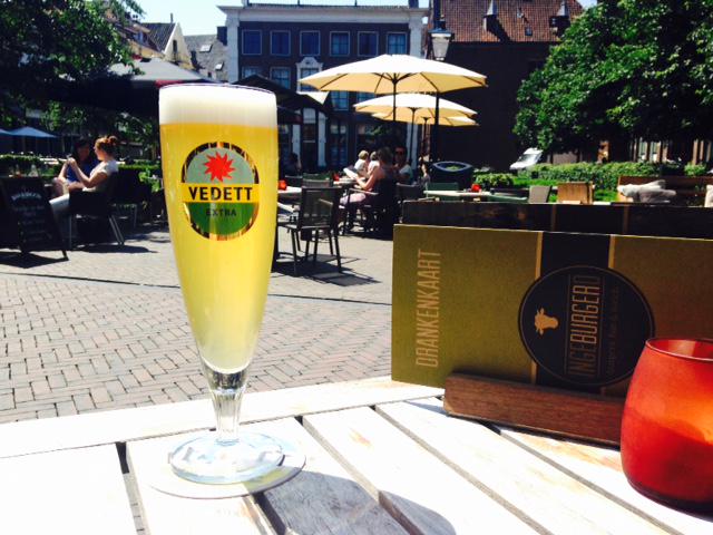 Lekker! <a href="/vedett/">Vedett</a> extra white van de tap! Kom 'm nu testen in het zonnetje!