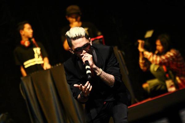 Young Lex tweet media