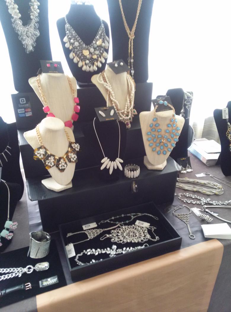 JBennett12346's tweet photo. Shop online for Fabulous Fashion Jewelry today! http://t.co/CF5DV5fkur http://t.co/iKwPsbuqjI