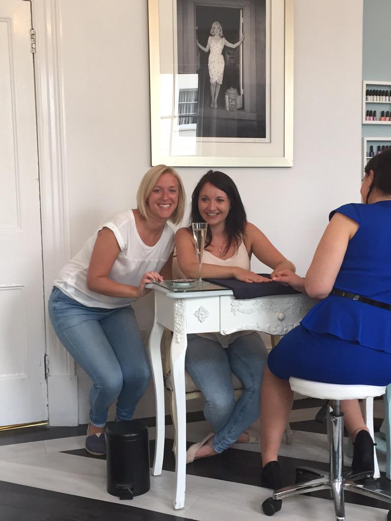 Kate_M1987's tweet photo. Champagne &amp; Shellac #mcwestwedding http://t.co/cVoglgY5Xm