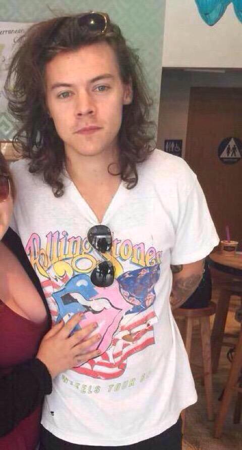 harry styles rolling stones t shirt