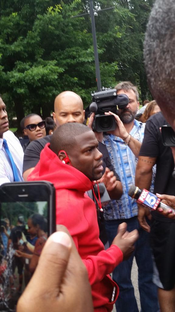 LadyA08's tweet photo. @KevinHart4real showed Atlanta speed &amp; love this AM! #rallywithkevin #HealthIsWealth #KevinHartRunsAtl http://t.co/8bZ45Wk9Uq