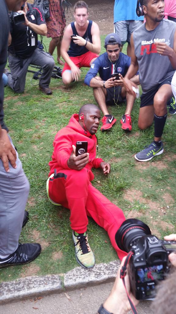 LadyA08's tweet photo. @KevinHart4real showed Atlanta speed &amp; love this AM! #rallywithkevin #HealthIsWealth #KevinHartRunsAtl http://t.co/8bZ45Wk9Uq