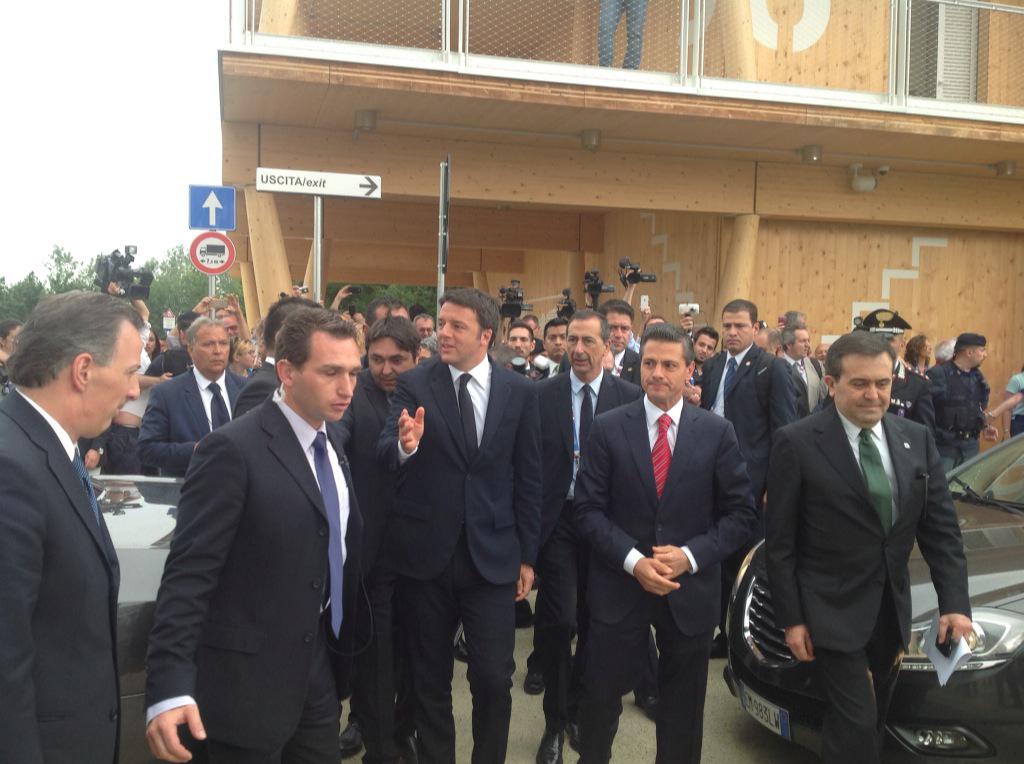 Renzi accoglie a #expo2015 il presidente messicano Enrique Nieto #corriereit #casacorriere