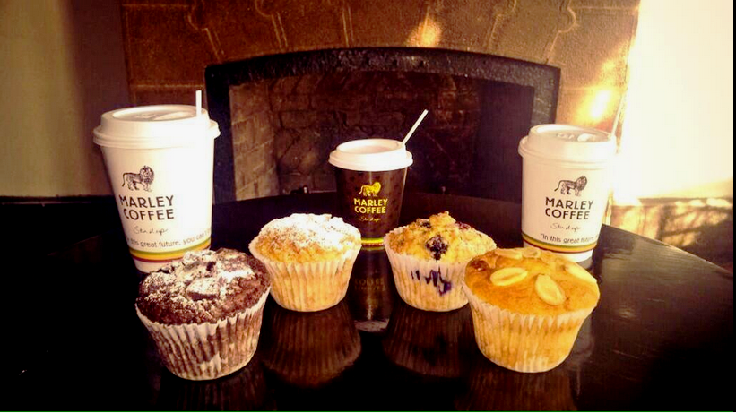 LandayBarcelo's tweet photo. Buenos días , empezó el frió en Santiago y en la #casadeiris los esperamos con el mejor café orgánico.¡Los esperamos! http://t.co/G1yLh09Nxi