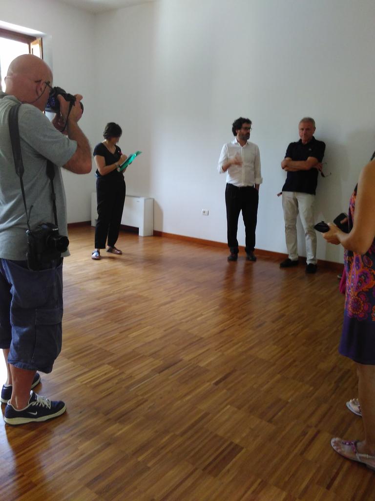 AnnCaramia's tweet photo. Conf stampa #teatrino #excrass spazio dedicato al teatro di #comunità @ComuneAncona @marcheteatro @PontetraCulture http://t.co/Wdm32n8eeR