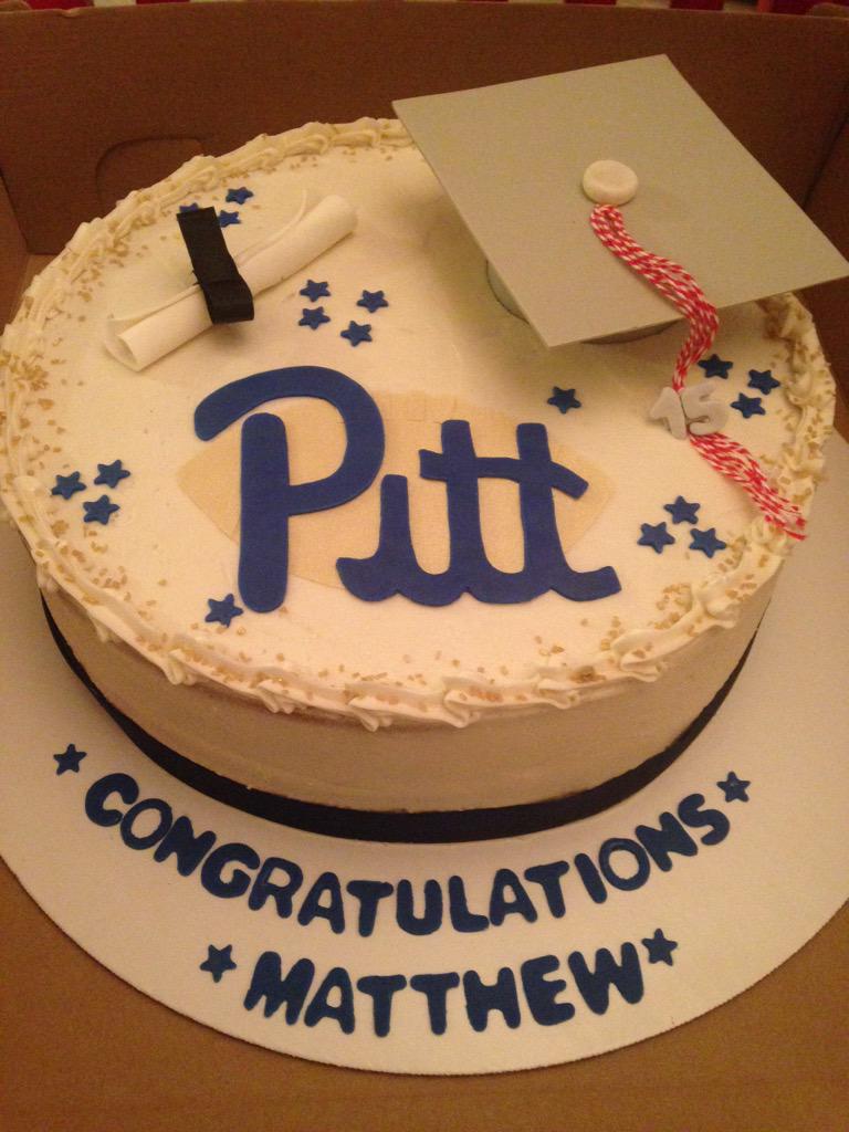 MelJ740's tweet photo. Graduation cake #H2P #ScriptPitt #MommaMels http://t.co/OBZOzG68dj