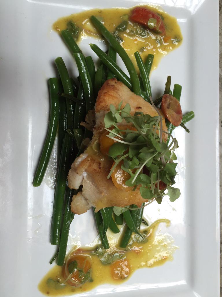 theheightschef's tweet image. Local Tilefish, Green Beans &amp;amp; Sea Beans, Heirloom Tomato Vinaigrette...Silo DC