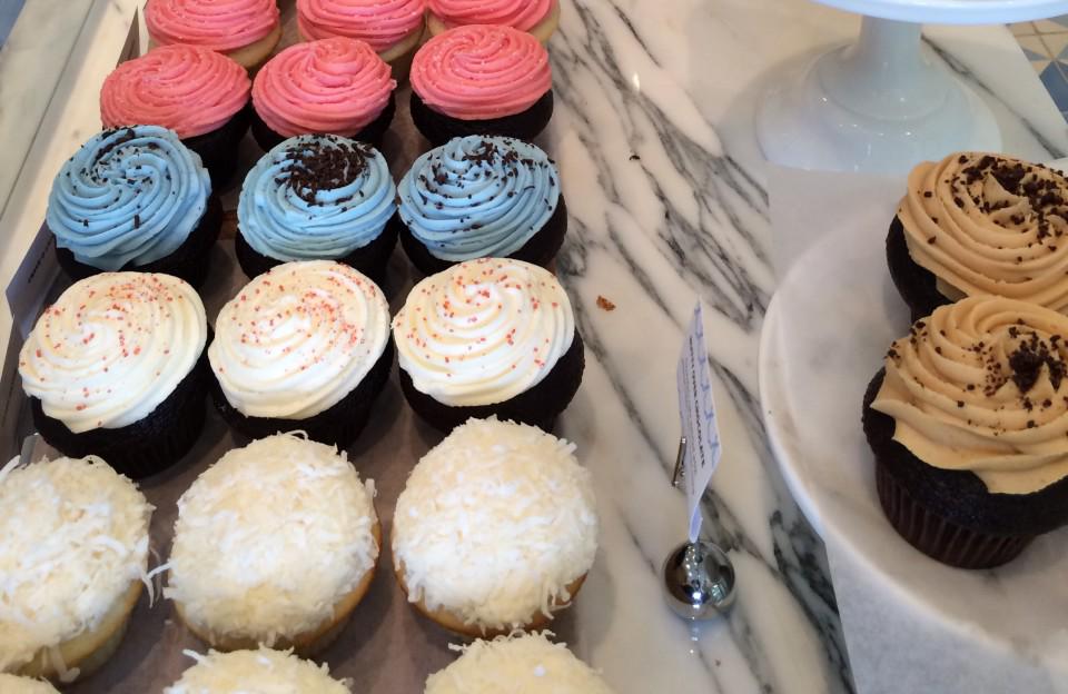 immrfabulous's tweet photo. I 'CRAVE' it all! http://t.co/nZIAvWVnbE Check out all the new delicious treats @CraveYYC… http://t.co/Fsx8lDRIAx http://t.co/CYAl5BkwiP