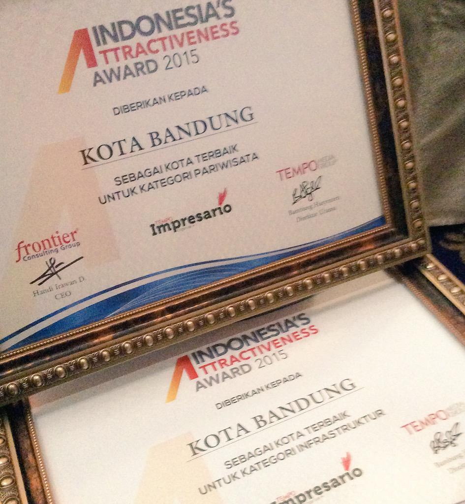 Warga BDG, Mlm ini Bdg terpilih sbg Kota terbaik ut Infrastruktur &amp; Pariwisata, dr survey Tempo &amp; Frontier. <a href="/infobdg/">BANDUNG ᮘᮔ᮪ᮓᮥᮀ</a>