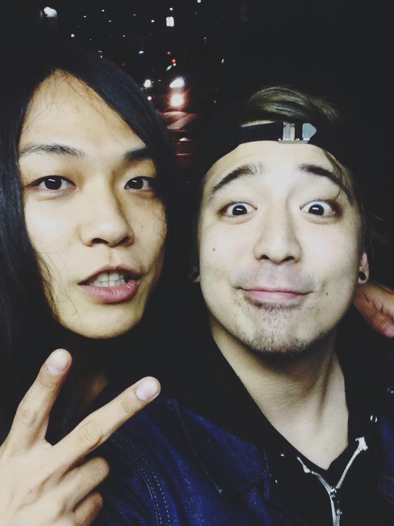 yosh_SSTP's tweet image. いいねいいね！！ こまっきぱいせんとツーショットいただきました！#wrongcity #sickdrummer #respect