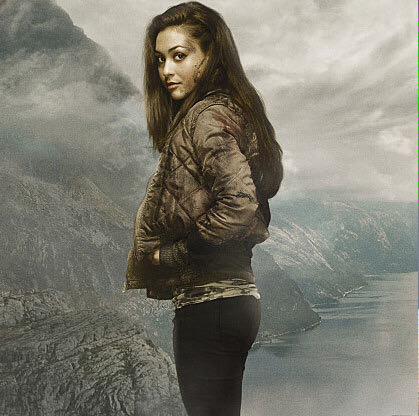 QUESTIONS for <a href="/CWThe100/">The 100</a>'s <a href="/LinzzMorgan/">k,,,,</a>? "#AskLM" + TWEET TO <a href="/PSPatel/">PSP</a>. #TheCW #The100 #RavenReyes #MoreTVeMag