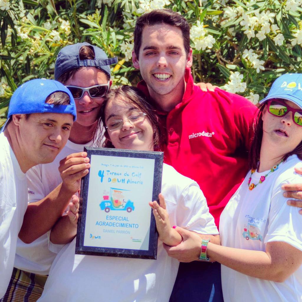 EdGAlboranGolf's tweet photo. Siempre me lo paso genial con ellos, siempre me hecho unas #risas con ellos, siempre #aprendo algo de ellos http://t.co/EwjpNWjoX4