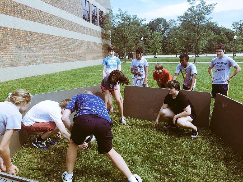 MrBarnes_223's tweet photo. Students at HHS Summer PE are going gaga over Gaga #startaclub #dyerforpresident http://t.co/obBH6voPjv
