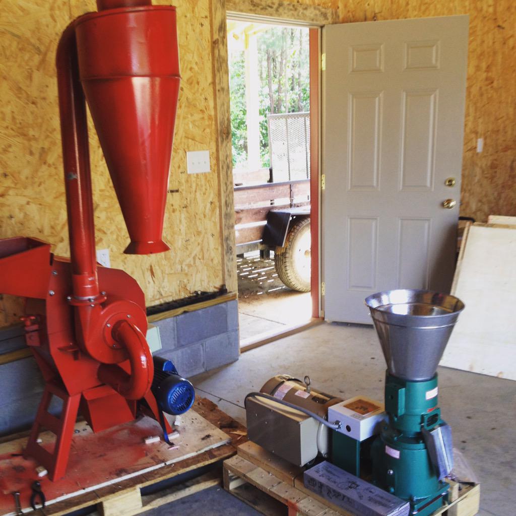 cardinalpine's tweet image. Just received at Cardinal Pine Farm, our hops hammer mill and pelletizer. #hops #ncbeer #NCgrown