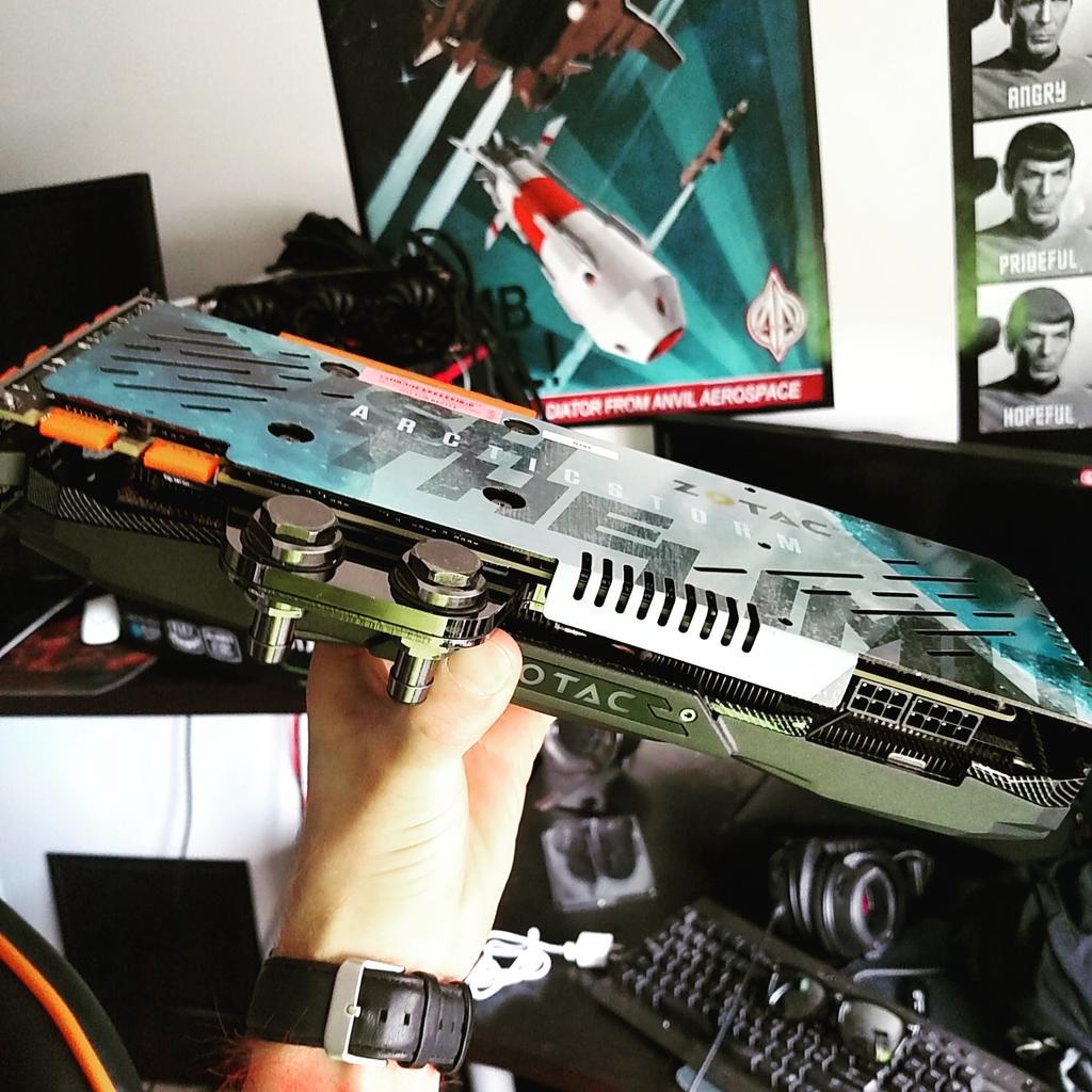 CHU3ztdVEAAdBd1.jpg:large