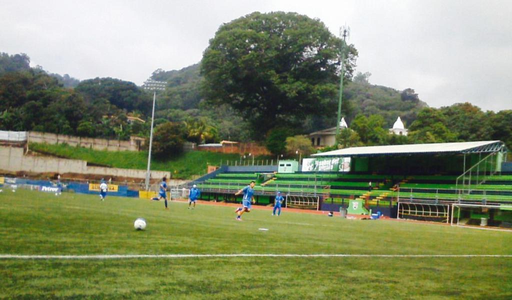 Edgar Henriquez nuevo tecnico de La Seleccion Nacional Sub-15. - Página 1 CHUByrXUsAApt1o