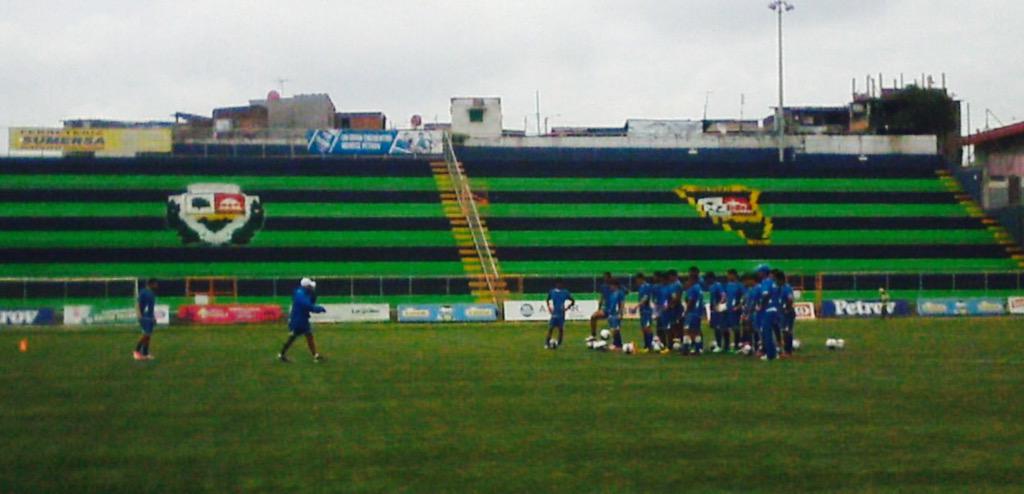 Edgar Henriquez nuevo tecnico de La Seleccion Nacional Sub-15. CHUBysIUEAA_G3W