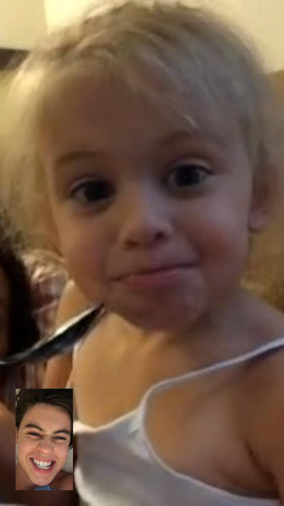 HAPPY 6th BIRTHDAY SKY! 
Can't wait to see you!
btw You're still my bestfriend :)