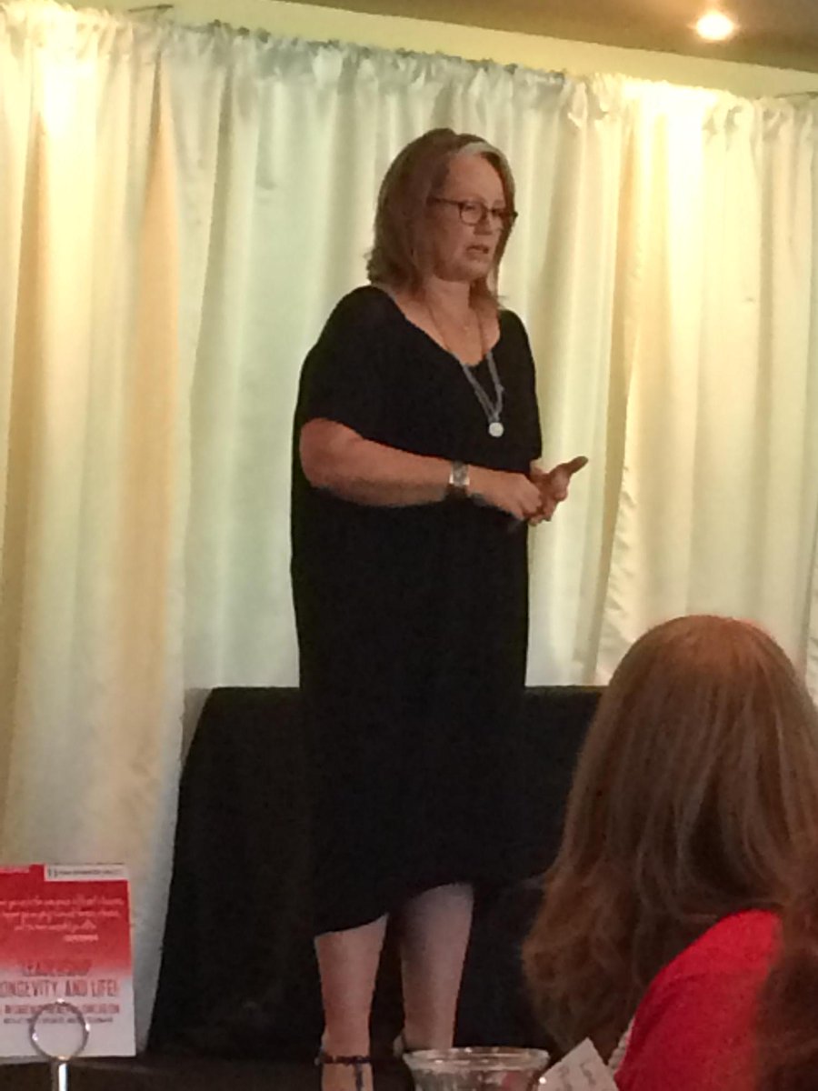 Attending "A women's health luncheon" .<a href="/ArleneDickinson/">Arlene Dickinson</a> <a href="/HeartStrokeNL/">Heart & Stroke NL</a> <a href="/Debbie_Forward/">Debbie Forward</a> <a href="/KrissyHolmes/">Krissy Holmes</a> - #leadership