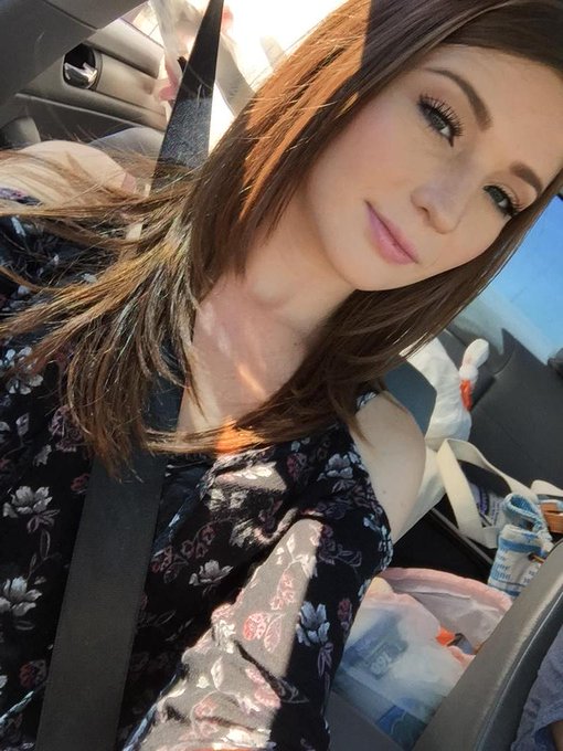 Watch Emma Ryder's leaked NSFW photo on TwXstars