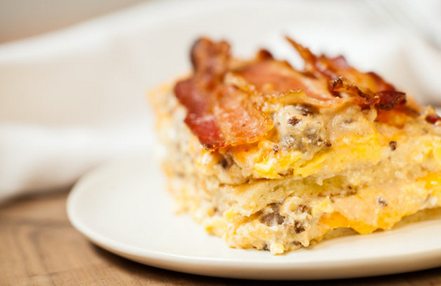 Thrillist's tweet photo. Breakfast lasagna is every fat-laden breakfast favorite in one meal:
http://t.co/uXa40rxhQF http://t.co/z0g1ZU2Ttl