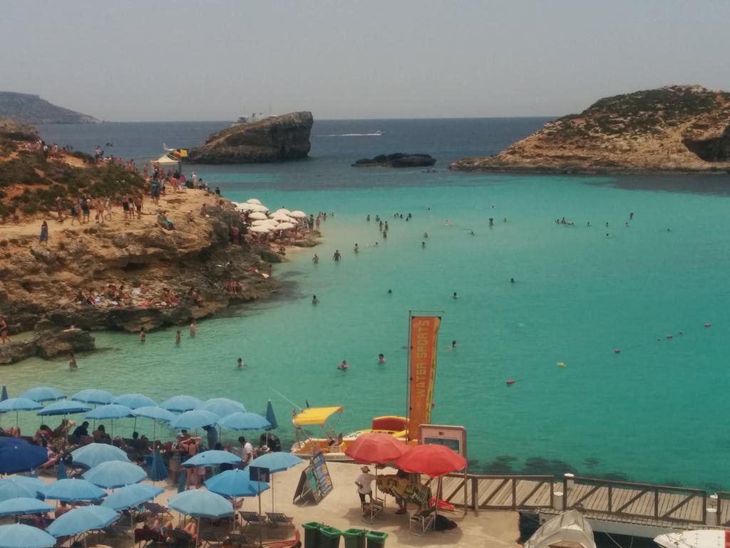 RHernaizO's tweet photo. Blue Lagoon (Malta). Espectacular! #Malta http://t.co/hKOUxZVLHa