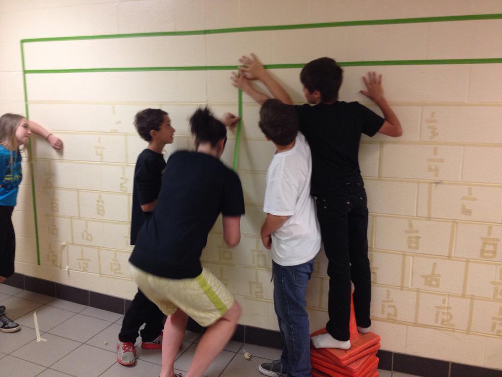 durocher_a's tweet photo. Painting fraction wall @MuskBeechgrove  #TLDSBlearns http://t.co/8nKxEGtw8i