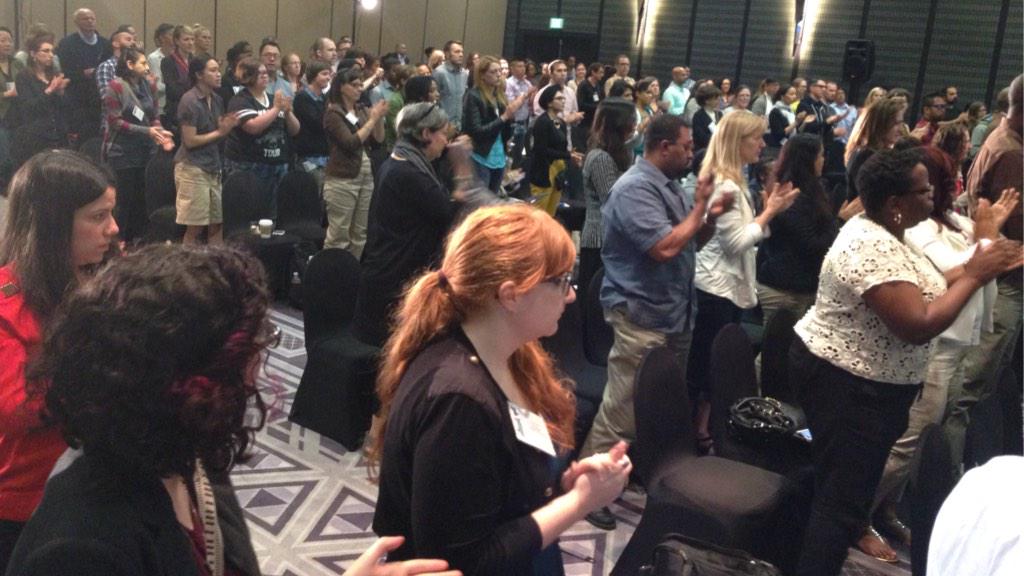 LyonGabrielle's tweet image. #dml2015 #brothermike standing ovation post tribute @dmlconference @dyn @HiveChicagoBuzz