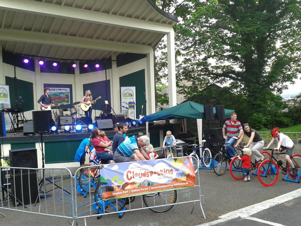 Cycles_Recycled's tweet photo. Pedal powered music! At the bandstand now... #RVCycleFest &amp; we need your help to keep the power on!!! http://t.co/omdwtzUOtG