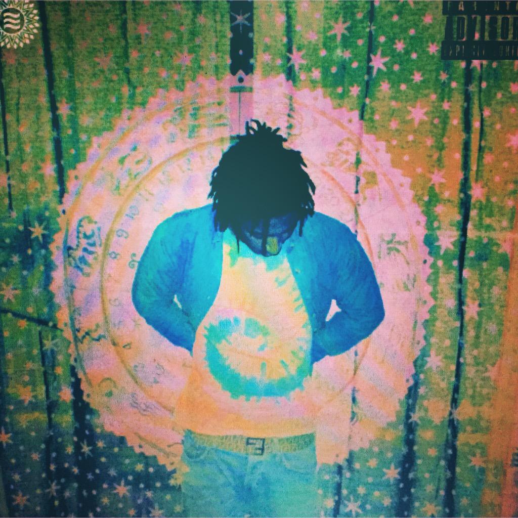 TRIPxSKYLARK's tweet photo. Celebrate the fact that you're alive to share this beautiful occasion with those you love | #NationalDashDay 😇🌎👻👽❤️🌀 http://t.co/tdm6kI387D