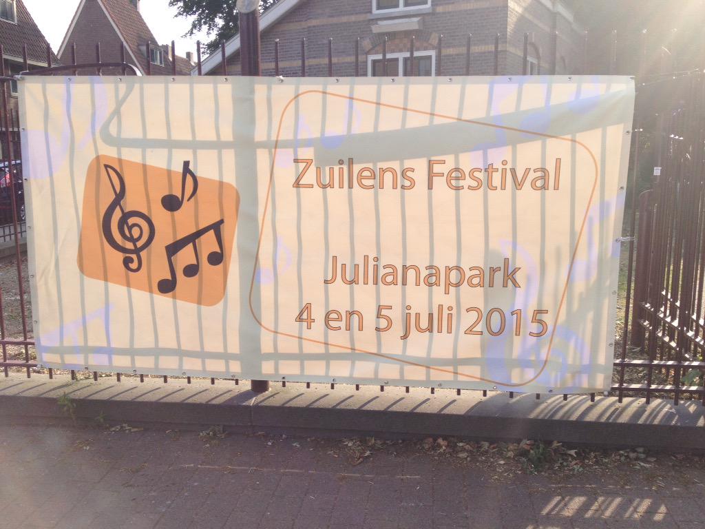 Daar hangen ze dan! 😅 <a href="/Zuilensfestival/">Zuilensfestival</a> BThere!