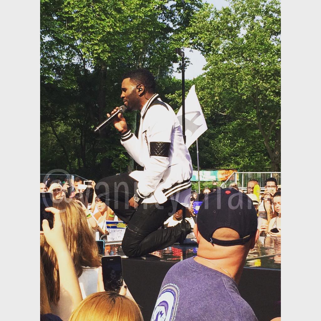 VaniityAffaiir's tweet photo. #DeruloGMA @jasonderulo amazing performer ๐ I adore him โค๏ธ http://t.co/apamgwm8B2
