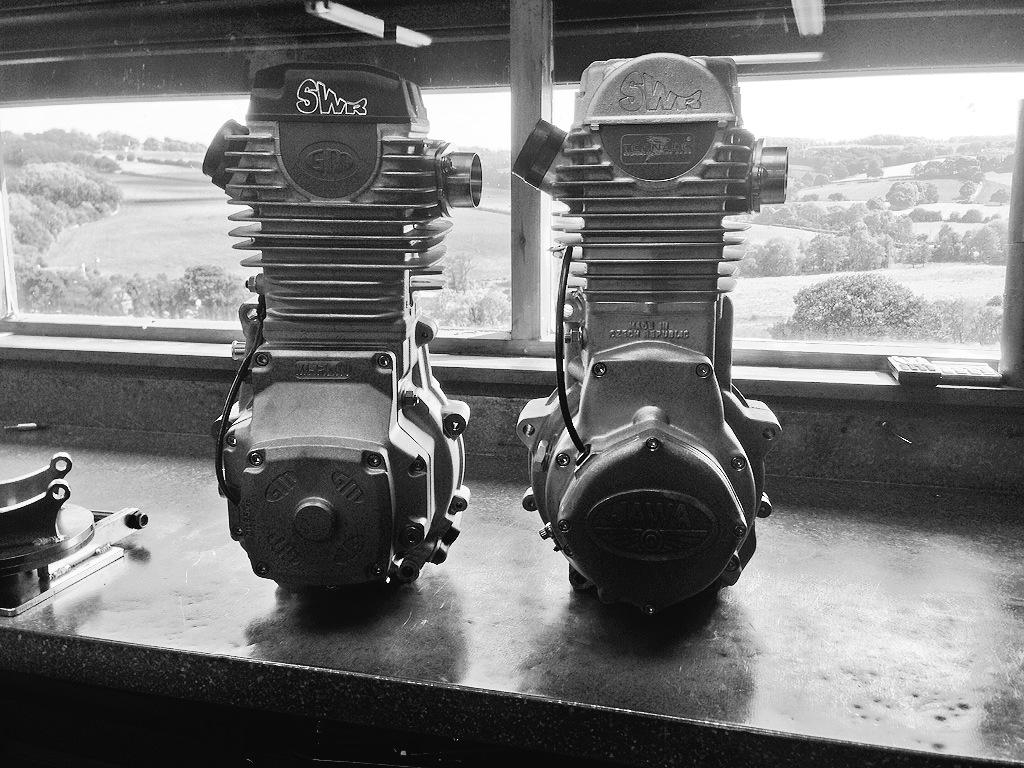 swracinguk's tweet photo. 2 babies going out this weekend, spot the difference😜 http://t.co/LlVMZhll1d