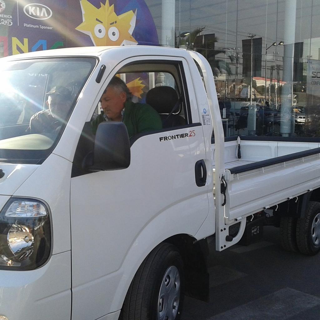 RT <a href="/mp_zuniga/">Miguel Paz .Plan B</a> : Listo ..se va al puerto ..transportes planb  #PlanBenAmbato